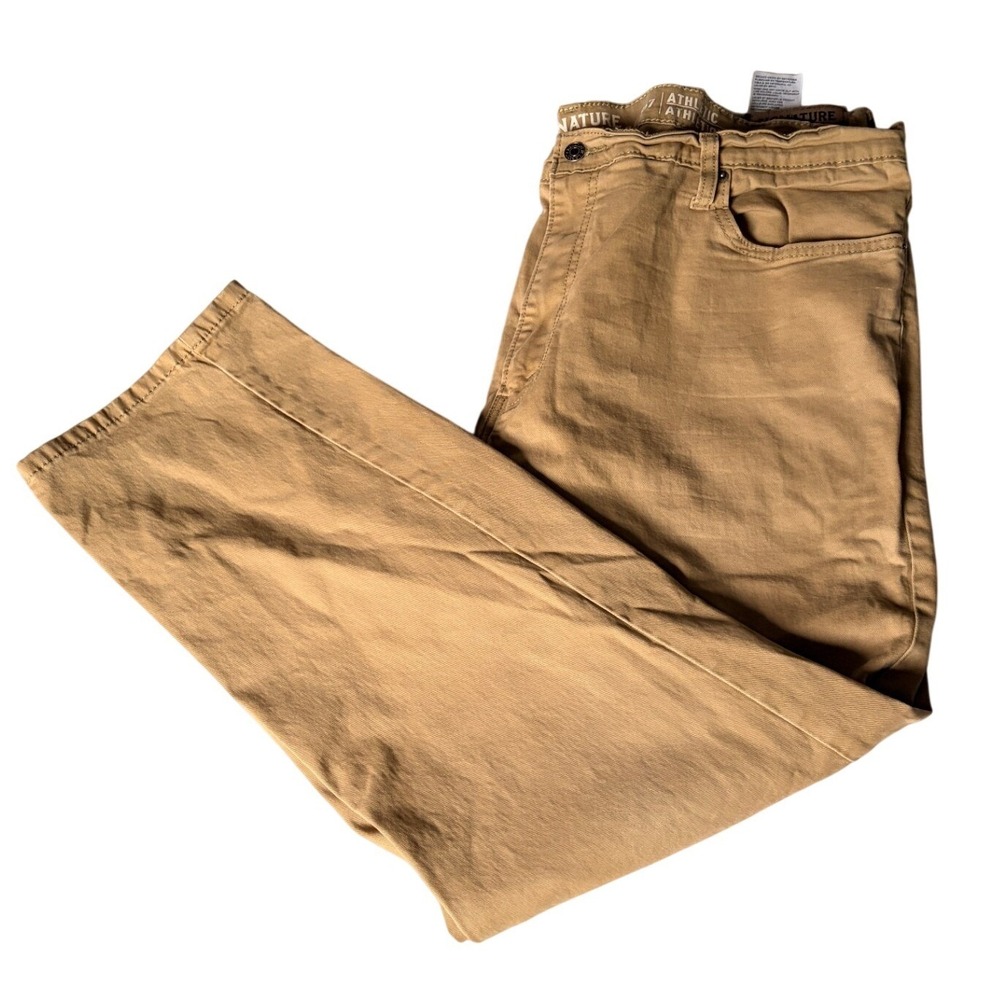Signature by Levi Strauss S67 Athletic Fit Khaki Pants Tan W42 L32 94551-0093